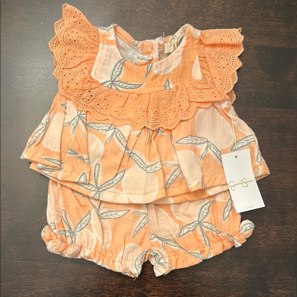 Jessica Simpson Baby Peaches Print Matching Set